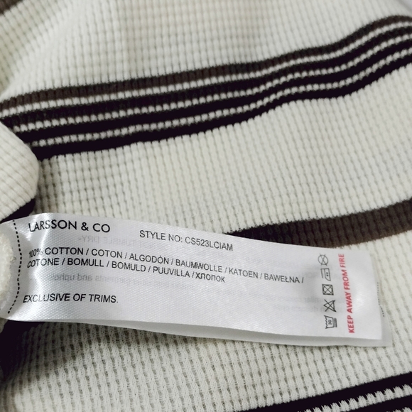 Larsson & Co. Stylish Cream and Brown Striped Men's Shirt - Size Small - Picture 3 of 6